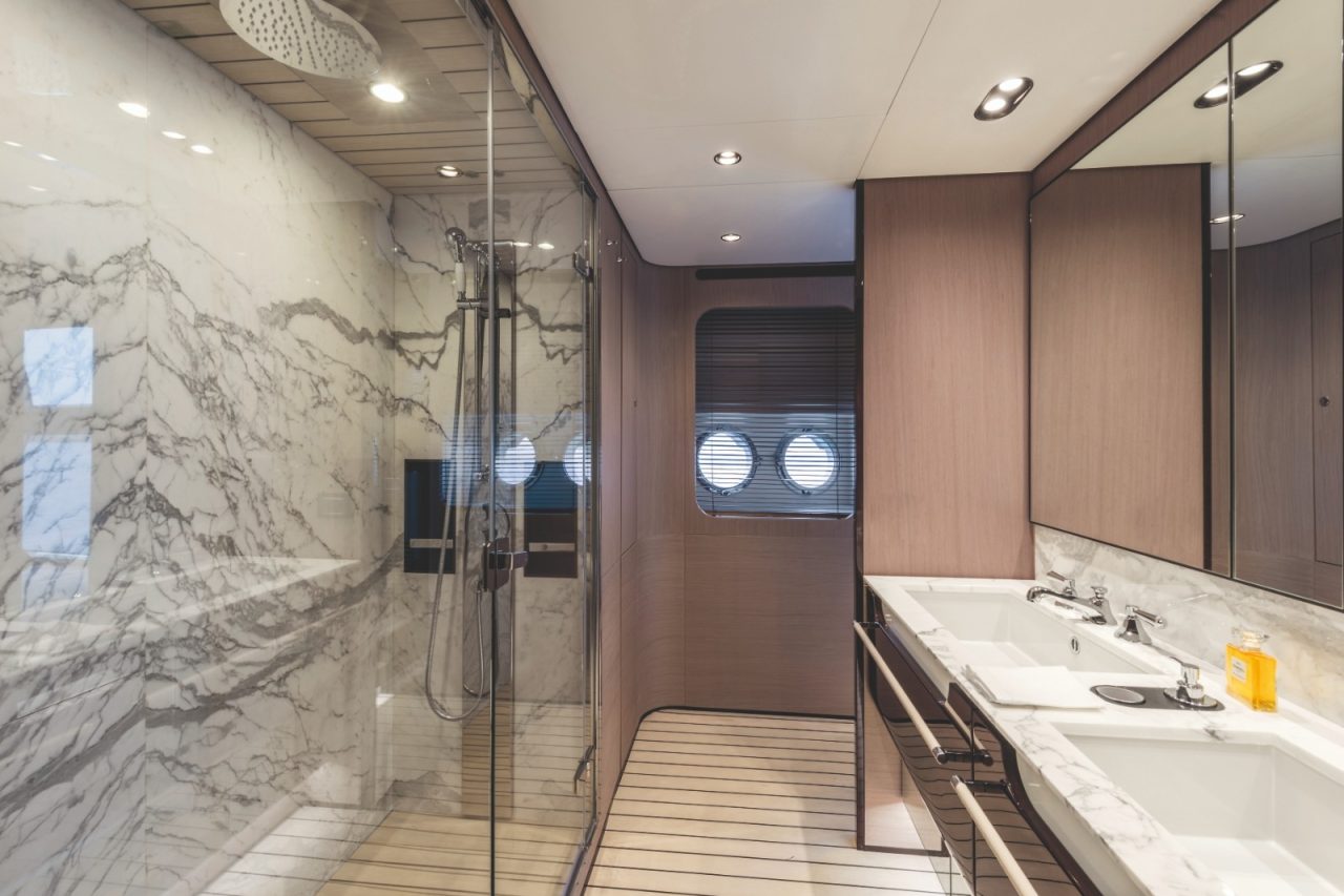 Azimut Grande 27M